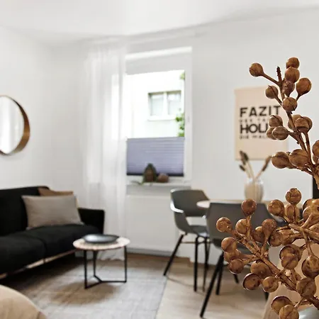 Valley Apartment: Free Parking + Bathtub + Netflix