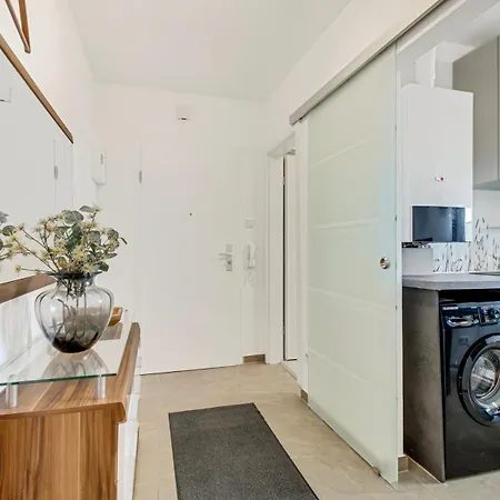 Valley Apartment: Free Parking + Bathtub + Netflix Apartment *